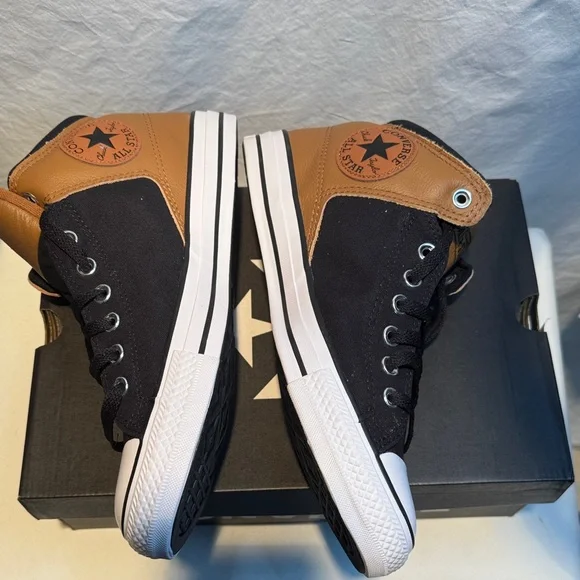 🆕 Converse All Star Black and Brown Sneakers - Picture 6 of 9
